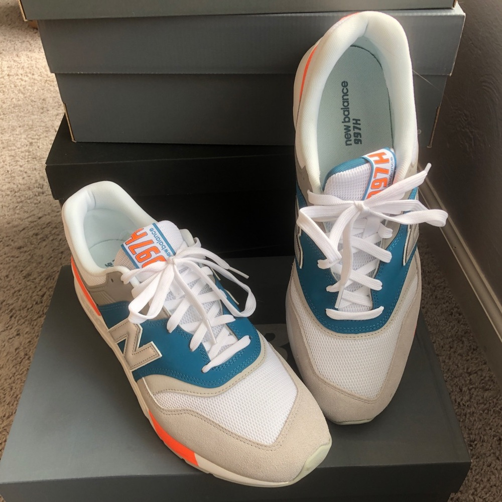 SOLD Gently Used New Balance Men’s 997H Size 13D